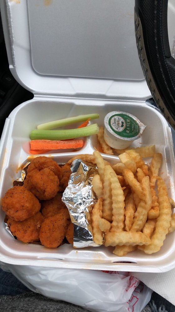 DJ WINGS AND THINGS 19 Reviews 1305 Hogansville Rd, Lagrange