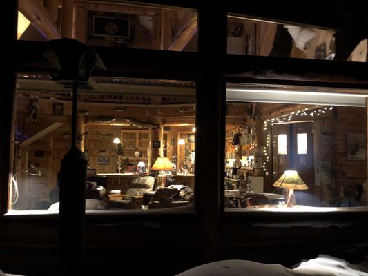 White Pine Lodge by null