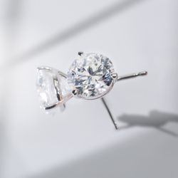 Tustin Jewelry Exchange - Direct Diamond Importer - Labor Day 2 ct Specials at The Jewelry Exchange! Today, grab our stunning 2 ct lab martini studs. We're open with regular hours on Labor Day