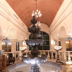 Maria Marie - Gorgeous decor!