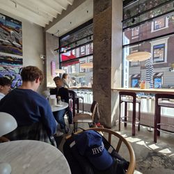 Frankies Pizza - A nice view of the street.
