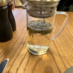 The Capital Hotel, Apartments and Townhouse - Dragon Well tea steeping