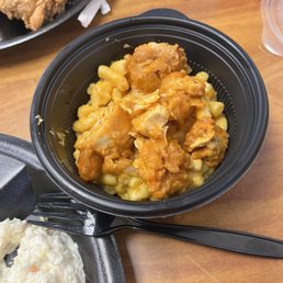 Buffalo chicken macaroni and Buffalo Mac & Cheese Bowl Buffalo chicken macaroni and Buffalo Mac & Cheese Bowl