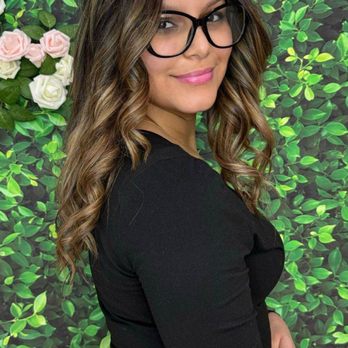 Great Looks Salon - Highlights with Balayage - Hair Salons Near Me - Oakland Park, Florida Great Looks Salon - Highlights with Balayage - Hair Salons Near Me - Oakland Park, Florida
