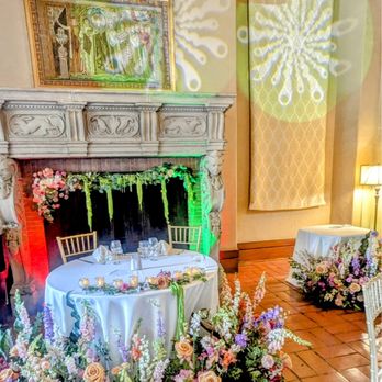 Dina's Deluxe Events - Sweetheart table decor - Party & Event Planning Near Me - Los Gatos, California