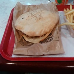 Kebab d'Or - Menu Maxi. Pas le plus grand mais déjà bien suffisant.