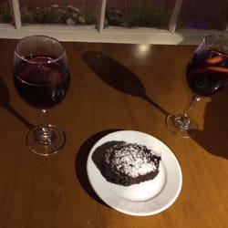 Cafe Bebo - Mulled wine and chocolate log
