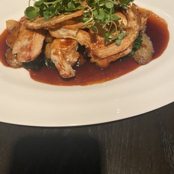 Gordon Ramsay Hell's Kitchen - Chicken skilipiniw - Steakhouses Near Me - Stateline, Nevada