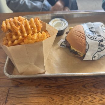 Smoke & Fire Social Eatery - Smash Burger - Comfort Food Near Me - Paramount, California