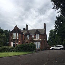 Huntington House - The hotel from the street