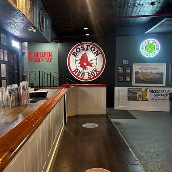 Fenway Park - Stadiums & Arenas Near Me - Boston, Massachusetts Fenway Park - Stadiums & Arenas Near Me - Boston, Massachusetts