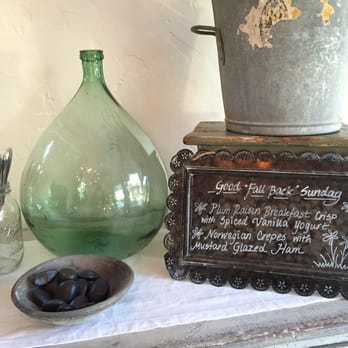 An Inn 2 Remember - Menu display - Bed & Breakfast Near Me - Sonoma, California