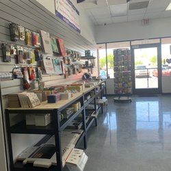 Valley Express Shipping - Wade variety of stationary, unique gifts and packing supplies.
