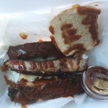 Memphis Barbeque & Blues - The rib sandwich - Food Trucks Near Me Memphis Barbeque & Blues - The rib sandwich - Food Trucks Near Me
