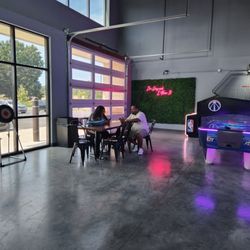 FXBG Axes - Other fun games and waiting area