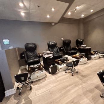 Tulip Nail & Spa - Nail Salons Near Me - Novi, Michigan