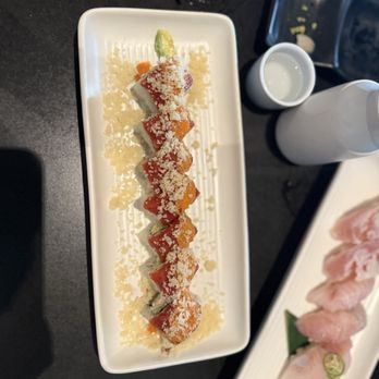 Bamboo Sushi - Sunset roll - Sushi Bars Near Me - Lake Oswego, Oregon