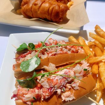 Tom Ham's Lighthouse - Lobster Roll - Breakfast & Brunch Near Me - San Diego, California Tom Ham's Lighthouse - Lobster Roll - Breakfast & Brunch Near Me - San Diego, California