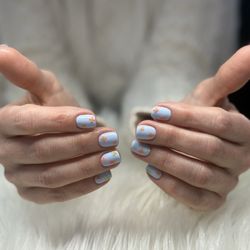 Harlem Nails - Manicure nails with cutie spring flowers