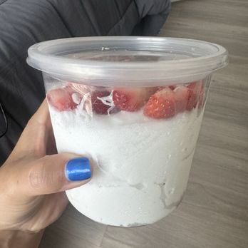 Açai Express Davenport - Coco Love with literally just strawberries, coconut puree and flakes for 16$ not including tax and delivery fees. - Acai Bowls Near Me - Davenport, Florida Açai Express Davenport - Coco Love with literally just strawberries, coconut puree and flakes for 16$ not including tax and delivery fees. - Acai Bowls Near Me - Davenport, Florida