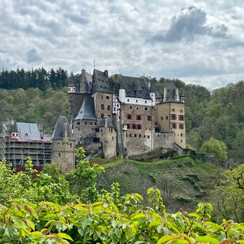Burg Eltz - Landmarks & Historical Buildings Near Me - Wierschem, RP