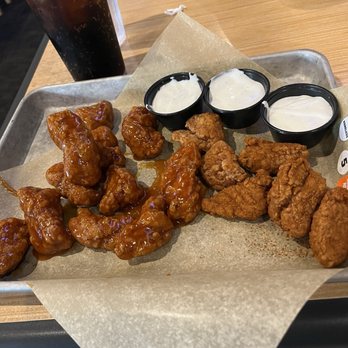Buffalo Wild Wings - Desert heat and mango habanero - Chicken Wings Near Me - Dublin, California