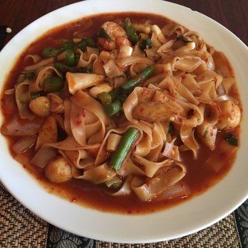 Thai Kitchen - Thai Near Me - Lakewood, Ohio