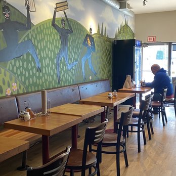 Blind Onion Pizza & Pub - Lots of interior seating - Beer Bar Near Me - Portland, Oregon Blind Onion Pizza & Pub - Lots of interior seating - Beer Bar Near Me - Portland, Oregon