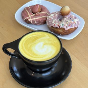 Queen City Collective Coffee - Coffee Roasteries Near Me - Denver, Colorado Queen City Collective Coffee - Coffee Roasteries Near Me - Denver, Colorado