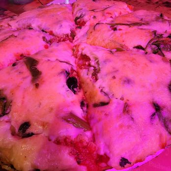 Kitchen 17 - Full loaded pizza - Vegan Near Me - Chicago, Illinois Kitchen 17 - Full loaded pizza - Vegan Near Me - Chicago, Illinois