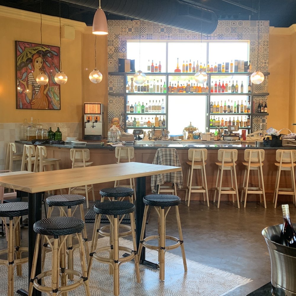 Mentone - Beautiful bar, hopefully full of people very soon. - Italian Near Me - Aptos, California