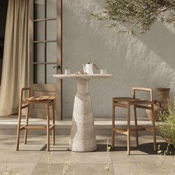 Living Modern Furnishings & Design
