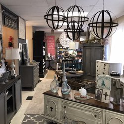 Lena Maxey - Get a manicure and pedicure while you shop, how cool is that