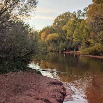 Red Rock Crossing Trail - Instagram: @telephonesmoothie - Hiking Near Me - Sedona, Arizona Red Rock Crossing Trail - Instagram: @telephonesmoothie - Hiking Near Me - Sedona, Arizona