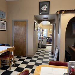 Hightower Café - Dining area
