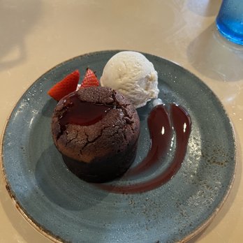 Holoholo Grill - Lava cake. - Hawaiian Near Me - Koloa, Hawaii