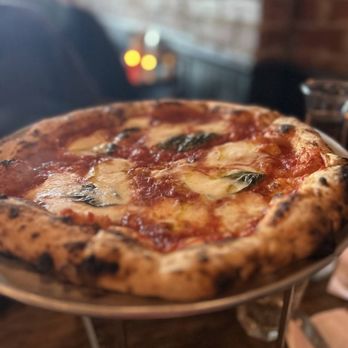 Oliver’s Pizzeria - Incredible margarita pizza - Pizza Near Me - San Rafael, California Oliver’s Pizzeria - Incredible margarita pizza - Pizza Near Me - San Rafael, California
