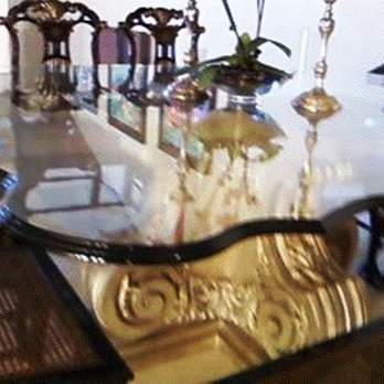PH Glass and Mirror - 3/4" Starphire custom cut to template with triple waterfall edge that really pops. - General Contractors Near Me PH Glass and Mirror - 3/4" Starphire custom cut to template with triple waterfall edge that really pops. - General Contractors Near Me