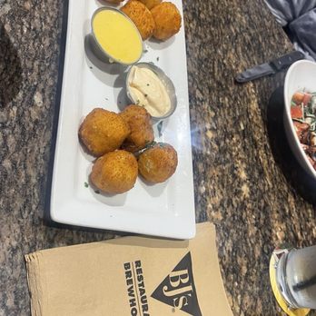 BJ's Restaurant & Brewhouse - Breweries Near Me - Huntington Beach, California BJ's Restaurant & Brewhouse - Breweries Near Me - Huntington Beach, California
