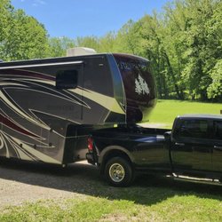Zoomers RV - 2024 Redwood 4120gk
