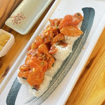 Umi Sushi & Sake - Sushi Bars Near Me - Paso Robles, California