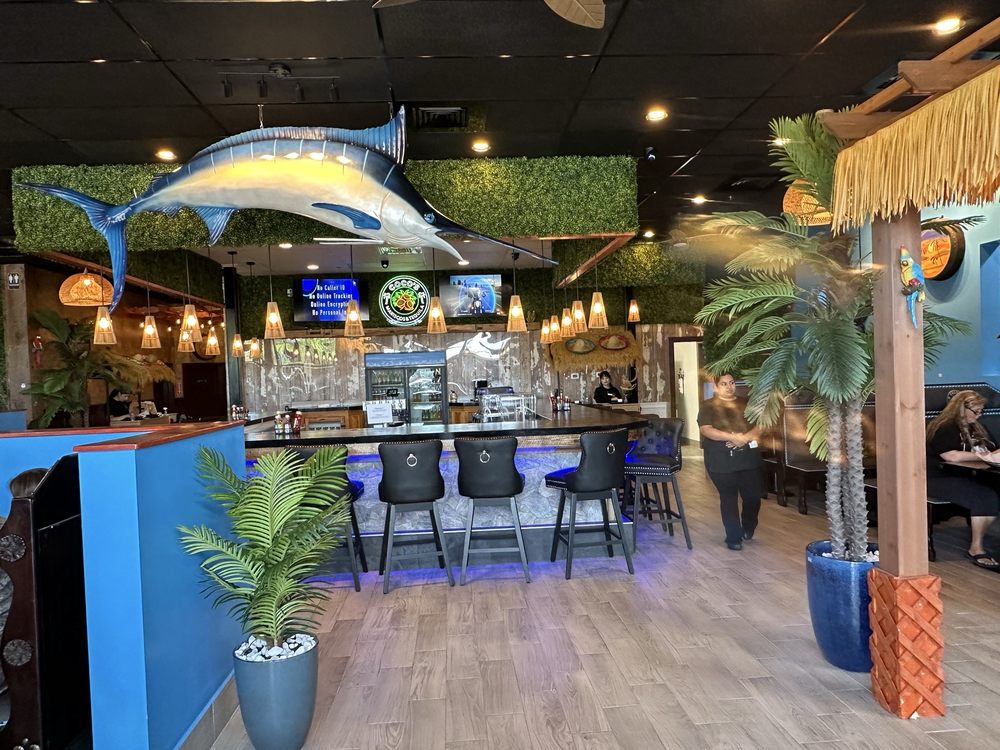 Coco’s Mariscos & Tequlia