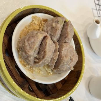 Heji Restaurant - Chinese Near Me - Kent, Washington