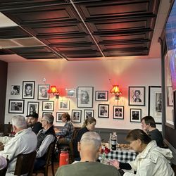 Giorgios At Parkway - Inside