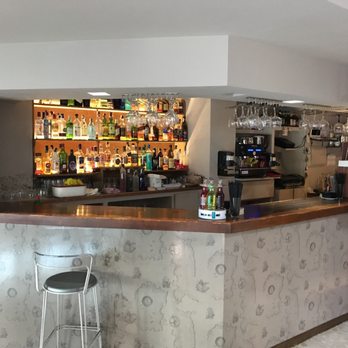 La Colonial - Pubs Near Me - Rota, California