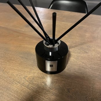Jo Malone London - Joe Malone diffuser that doesn't diffuse - Perfume Near Me - Los Angeles, California