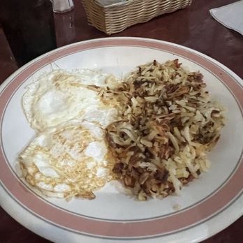 Everett Street Diner - Eggs and hashbrowns - Diners Near Me - Bryson City, North Carolina