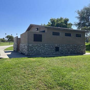 Citrus Community Park - Restrooms - Parks Near Me - Corona, California