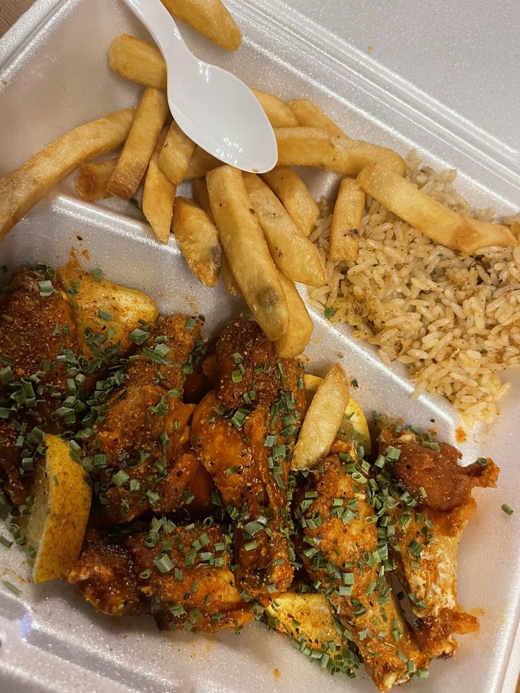 SAVANNAH TRADITIONAL WINGS Updated September 2024 11 Photos 1311