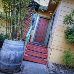 Anderson Valley Inn - Adorable bungalow style spaces